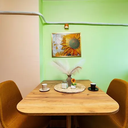 Διαμέρισμα Sunflower Next To Kolodrum *